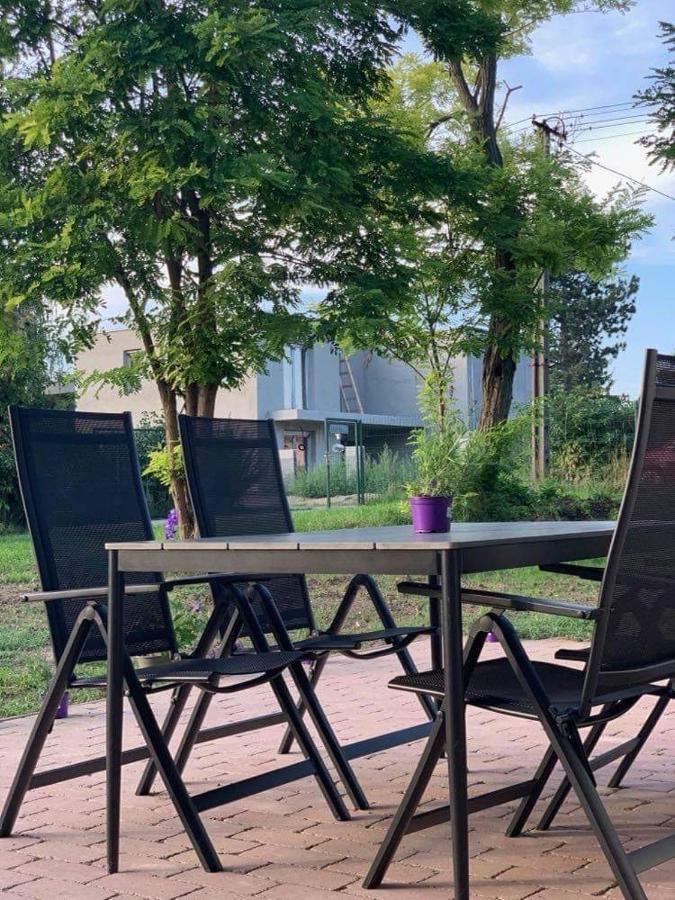 Levendulakert Apartmanhaz Apartment *
